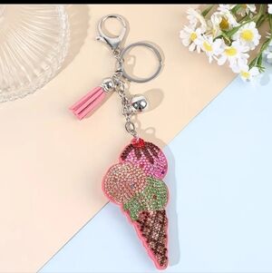 🆕️🍨🍦 ICE CREAM CONE RHINESTONE BAG CHARM KEY CHAIN🍦🍨